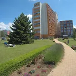 Vizparti Sas Aparthotel 4*