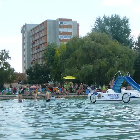 Vizparti Sas Aparthotel Siófok