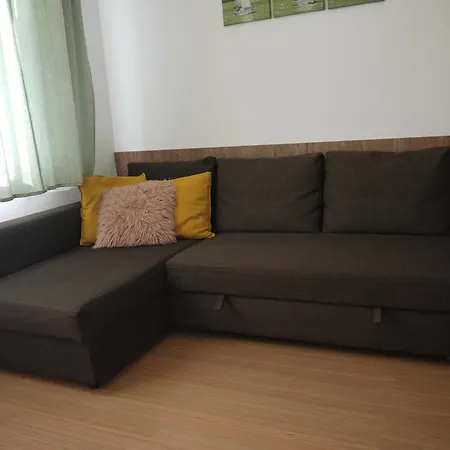 Vizparti Sas Aparthotel