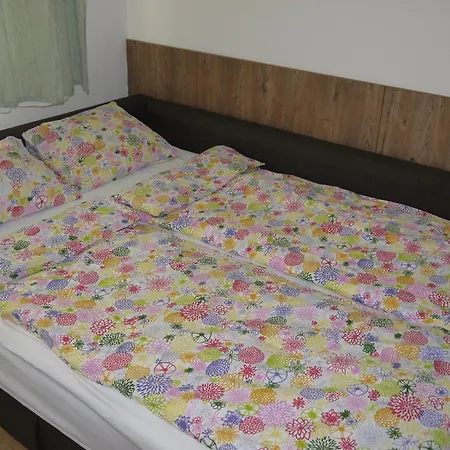 Vízparti Sas Apart-hotel 3*