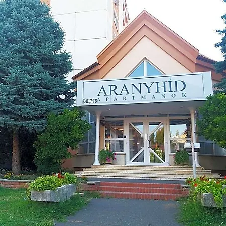Vízparti Sas