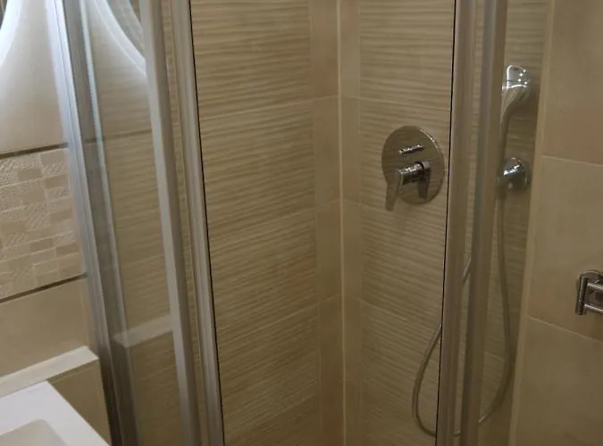 Vizparti Sas Hotel de apartamente 3*